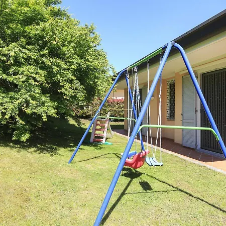 Sleeps 10 Pool Air Con Wifi
